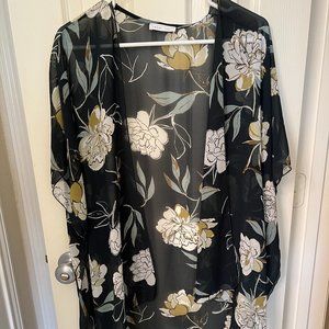 Emory Park Green Floral Wrap